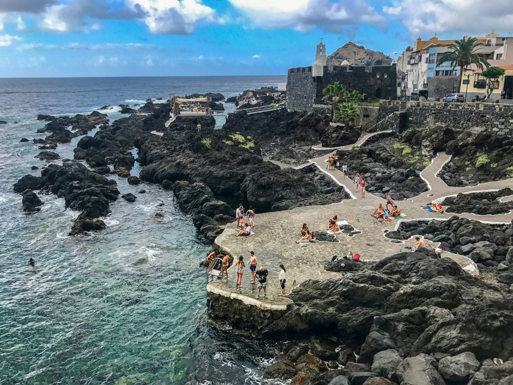 Charcos volcánicos de El Caletón en el litoral de Garachico